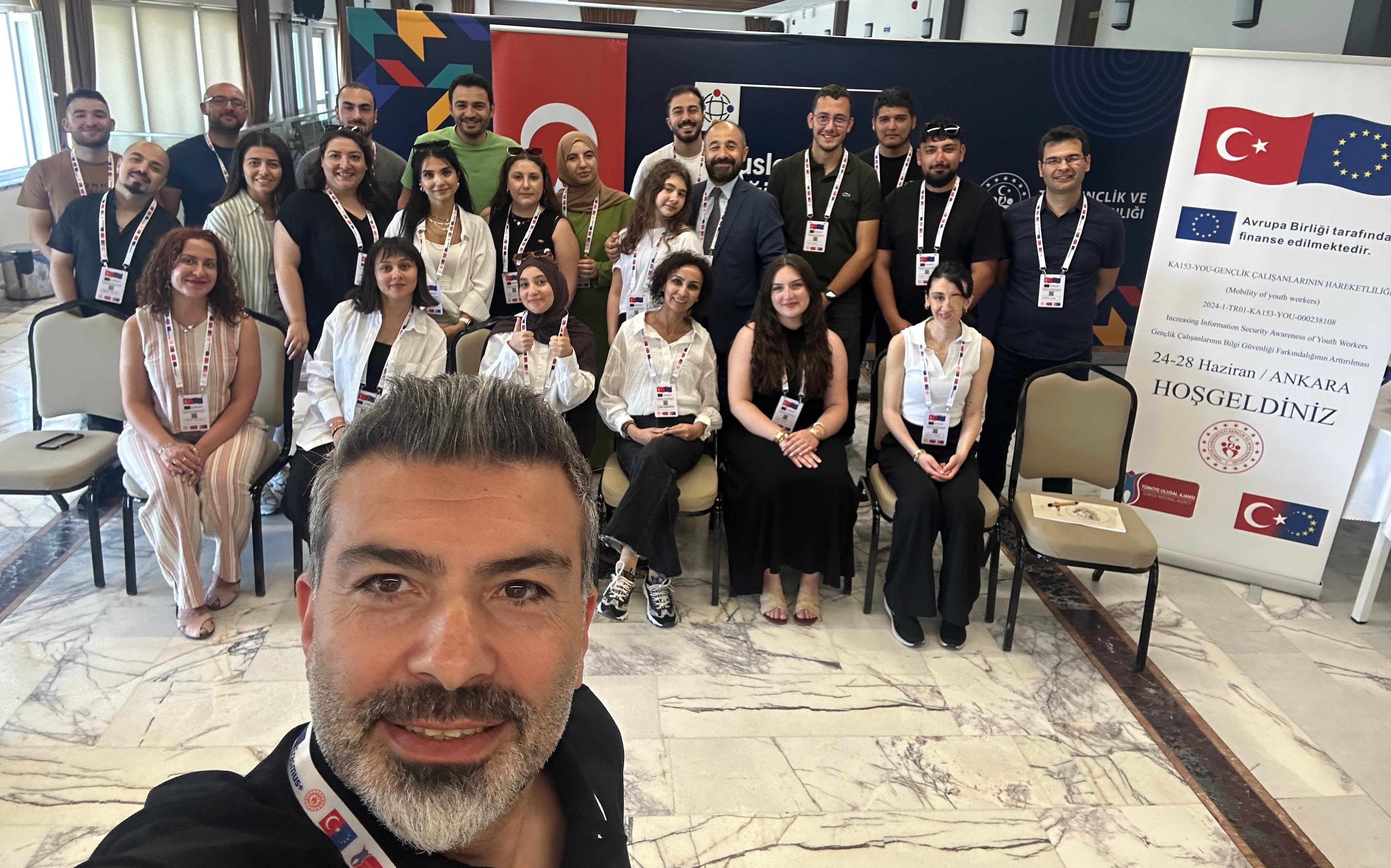 Etkinlik Fotoğrafı 3